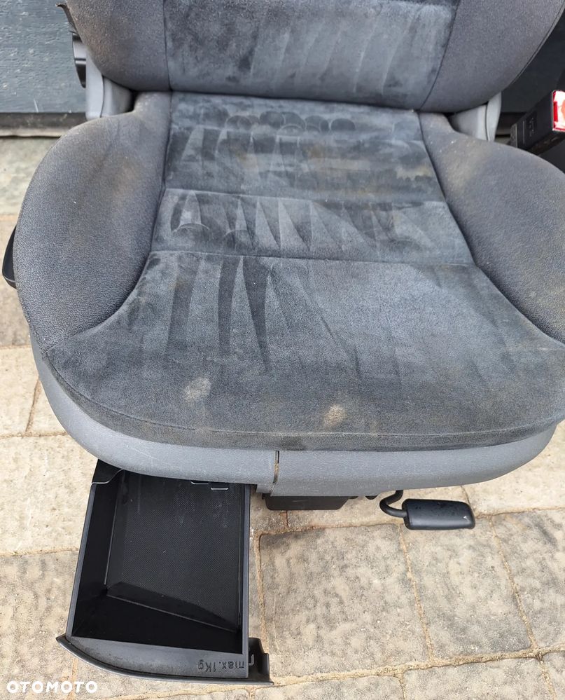 FOTEL LEWY, PRAWY PRZÓD ,ALCANTARA - AUDI A3/8L -3 DRZWI - 3