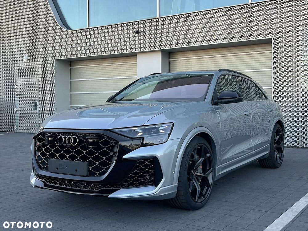 Audi RS Q8 - 7