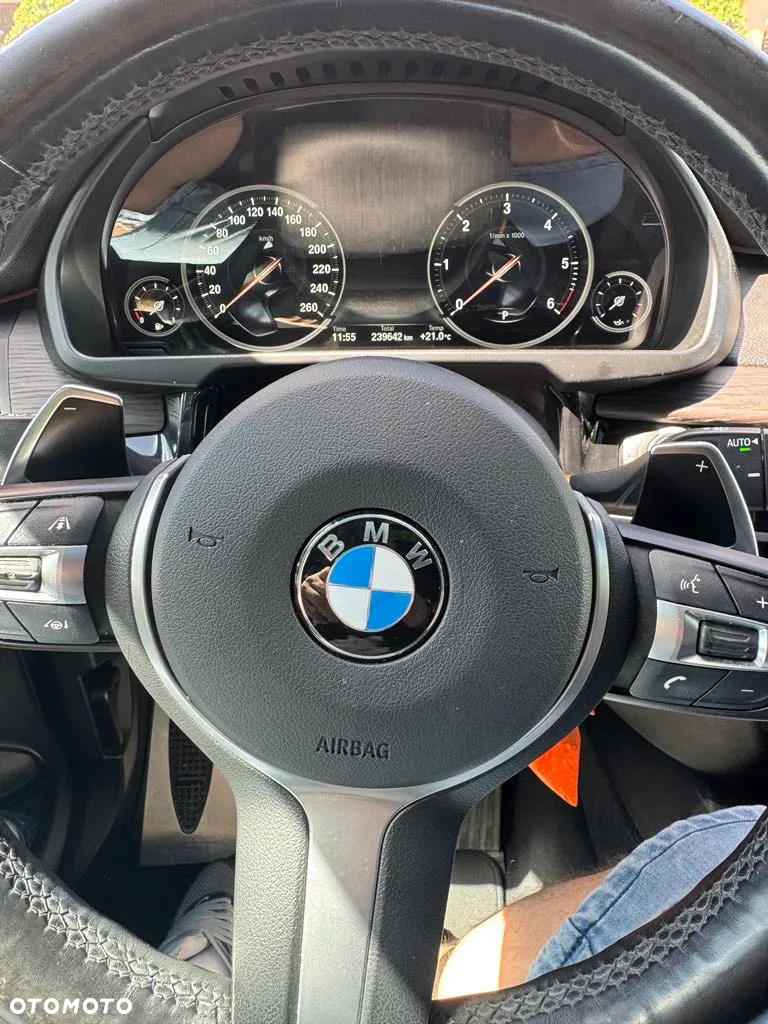 BMW X5 xDrive40d - 16