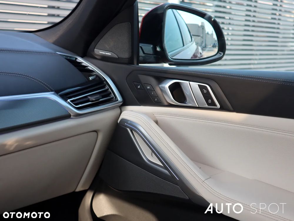 BMW X6 xDrive40d - 33
