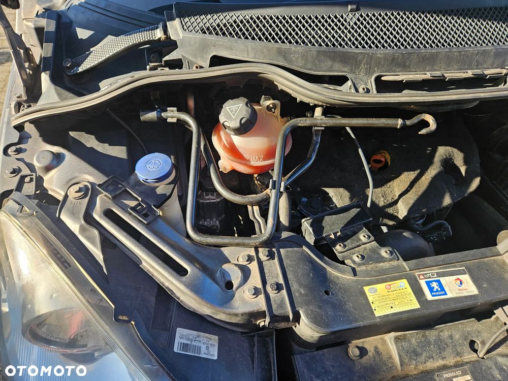 Peugeot 807 2.0 HDi Premium - 13