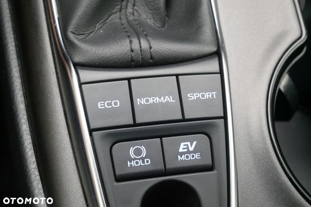 Toyota Camry 2.5 Hybrid Comfort CVT - 20