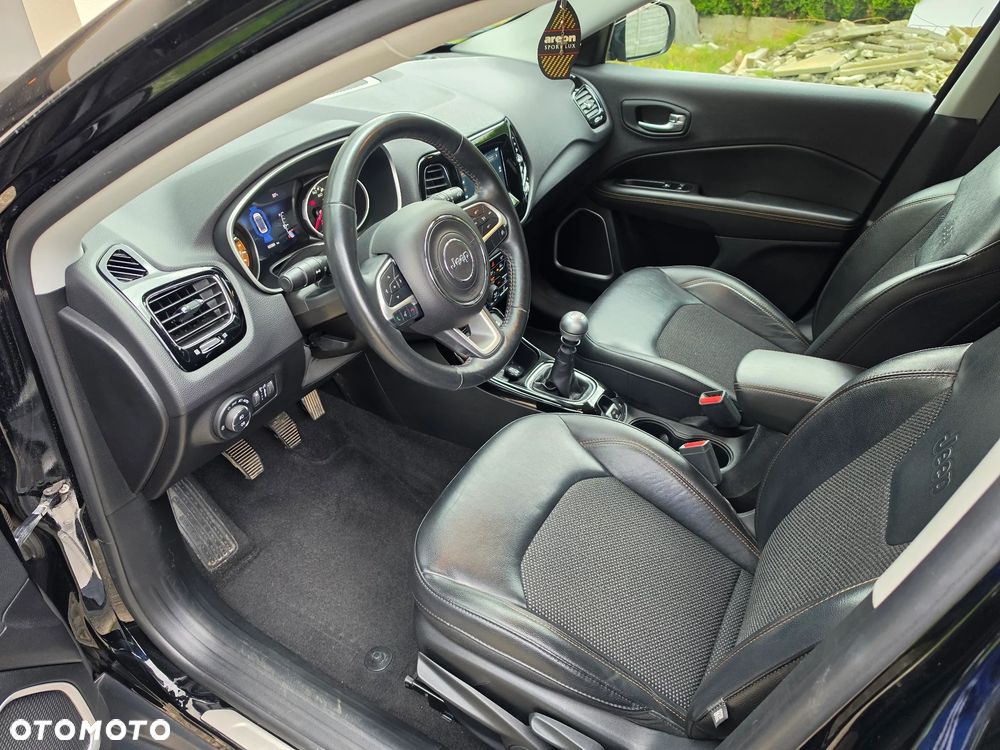 Jeep Compass 1.4 TMair Limited FWD S&S - 23