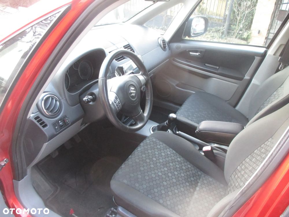 Suzuki SX4 1.6 Comfort - 9