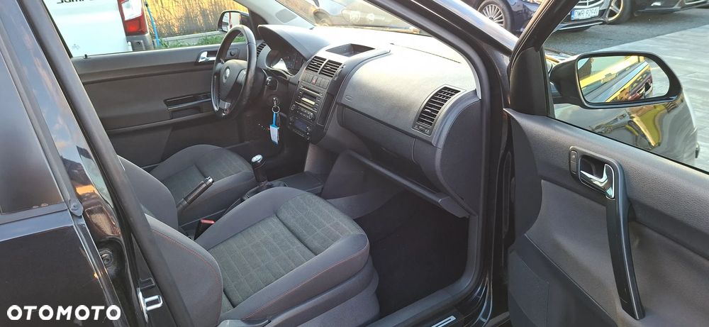 Volkswagen Polo 1.4 Goal - 22