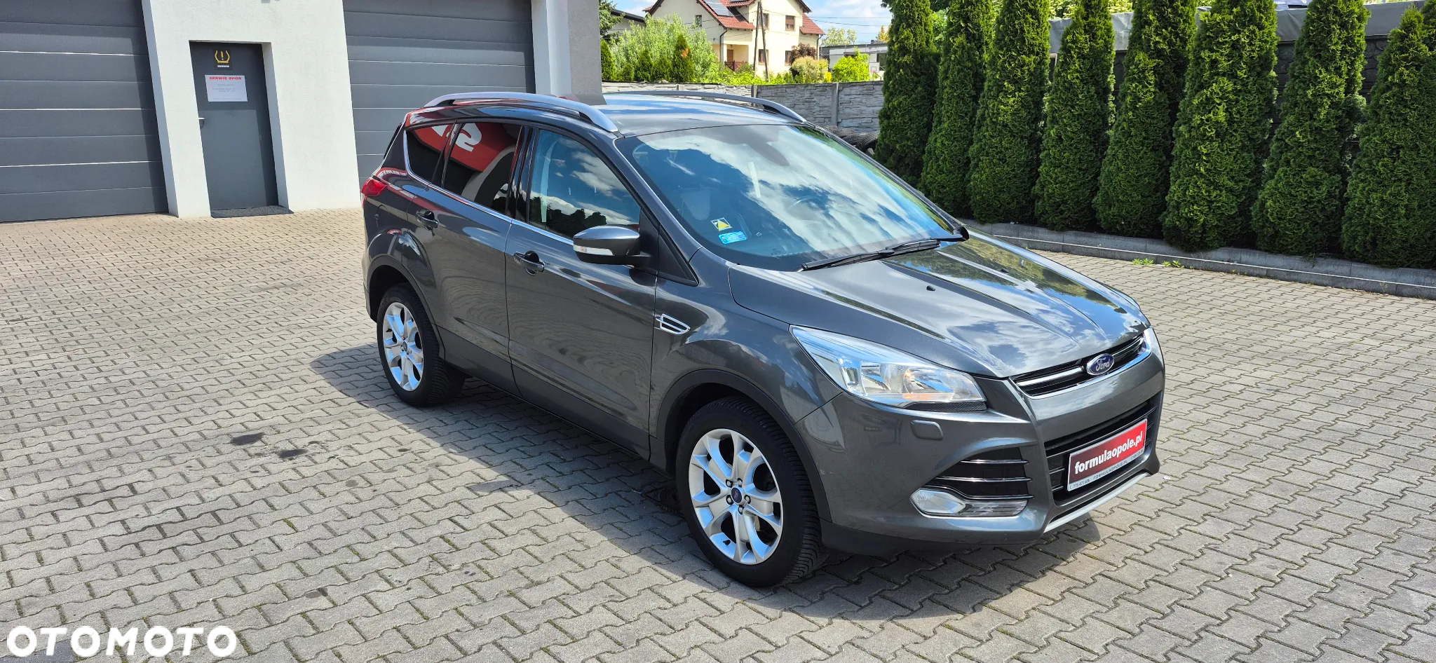 Ford Kuga 1.6 EcoBoost 2x4 Titanium - 3