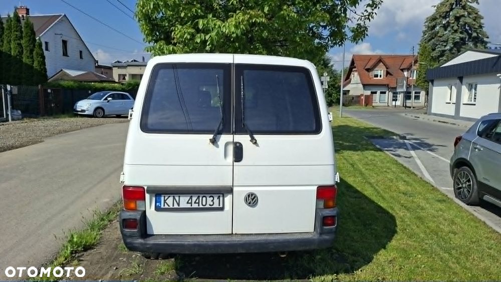 Volkswagen Transporter - 4