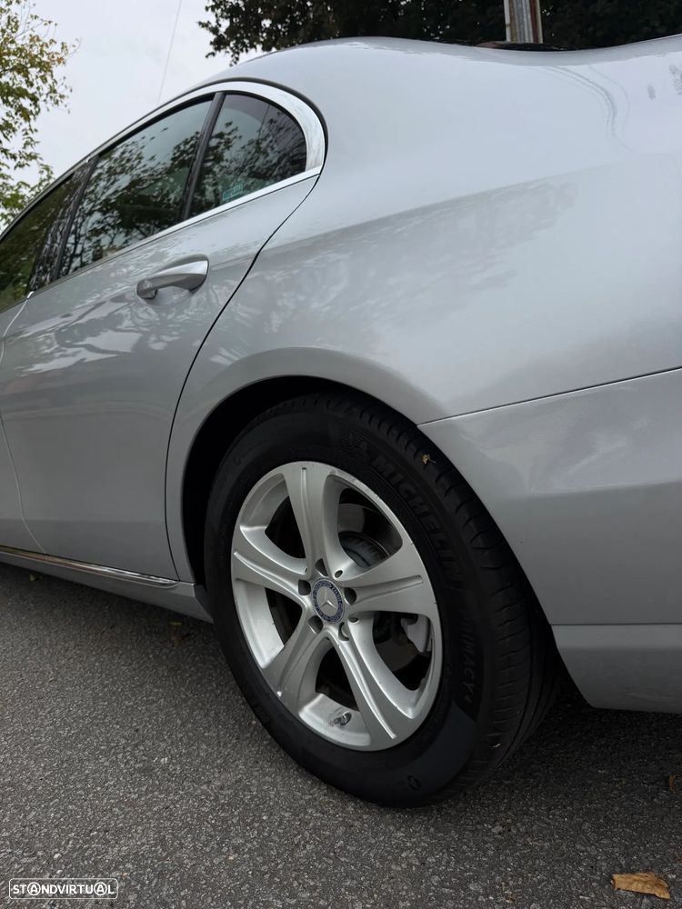 Mercedes-Benz E 220 d Avantgarde - 5