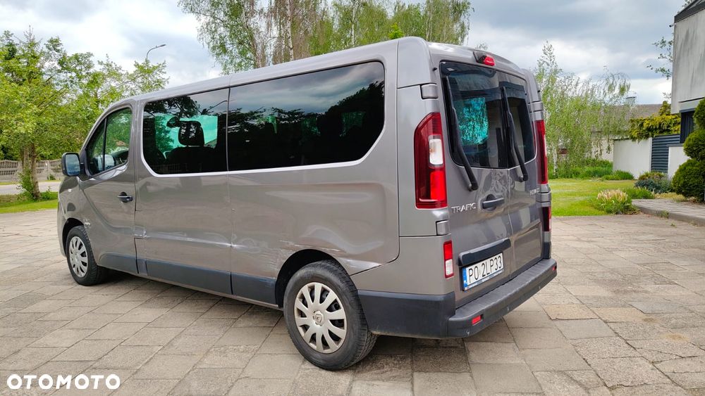Renault Trafic Grand 2.0 dCi - 3