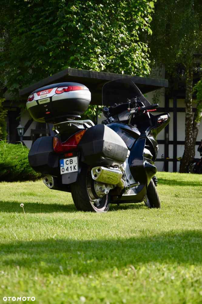 Honda ST - 10