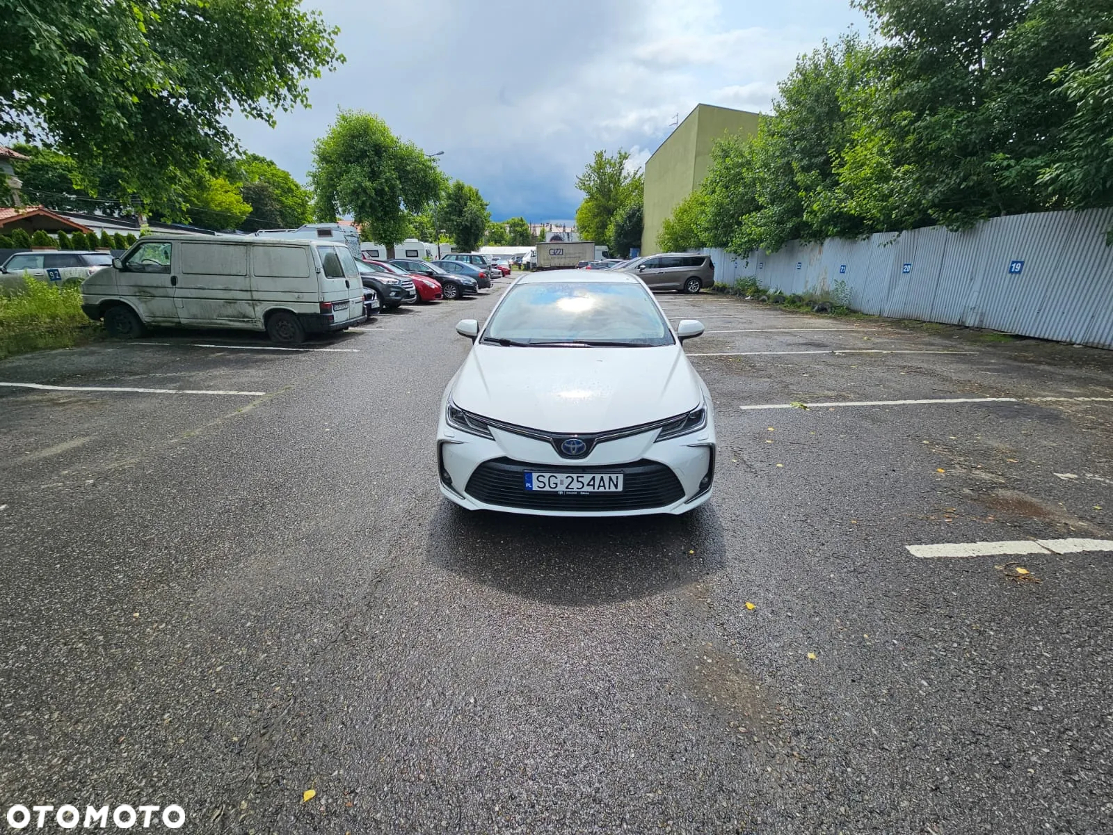 Toyota Corolla 1.8 Hybrid GPF Comfort - 18