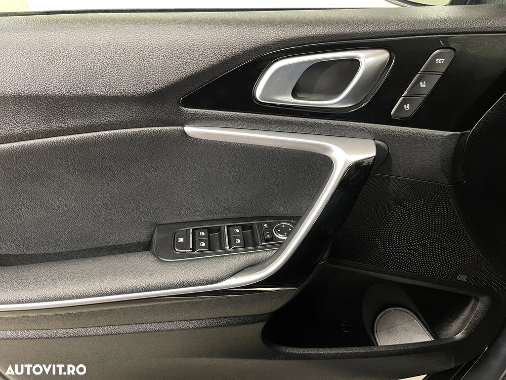 Kia XCeed 1.6 CRDi DCT7 SPIRIT - 27