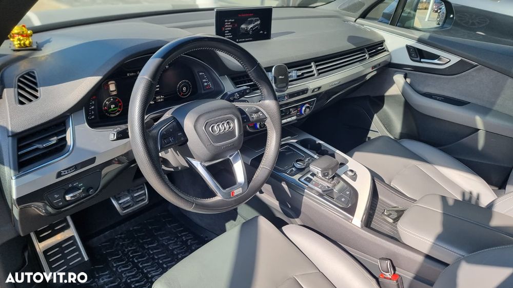 Audi Q7 - 8