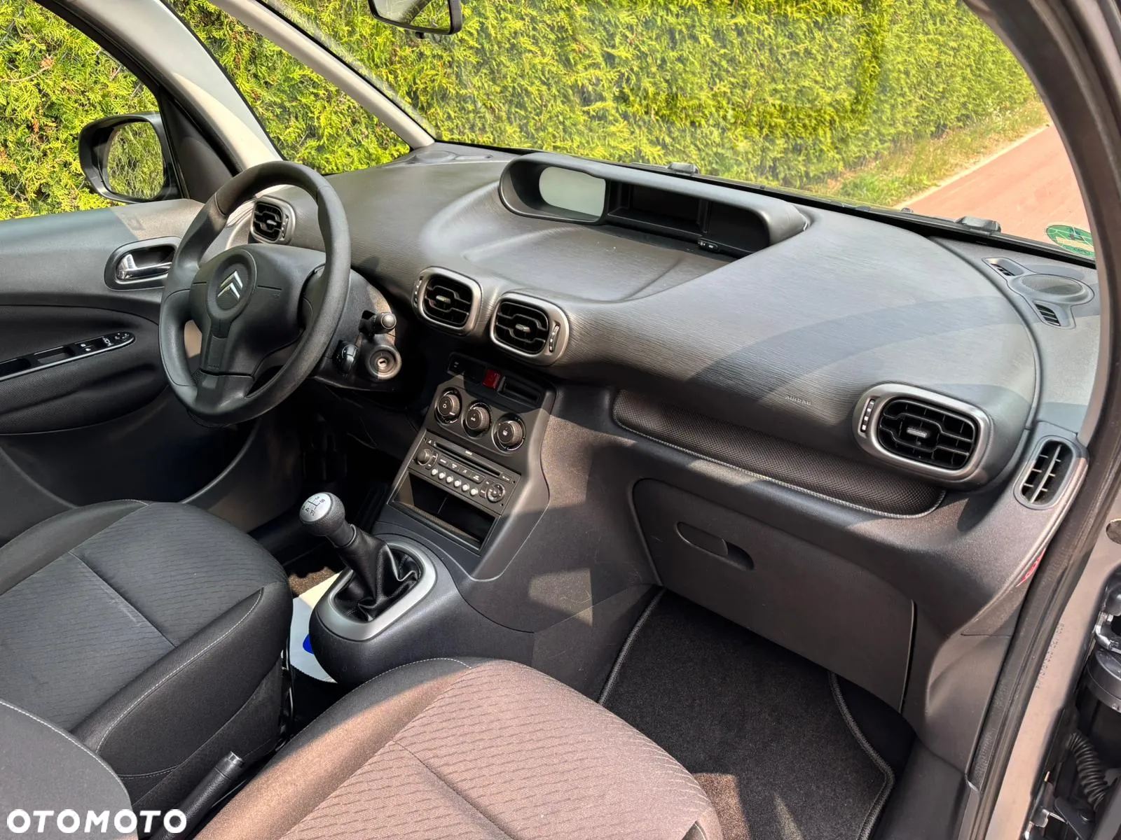 Citroën C3 Picasso 1.4i Attraction - 11