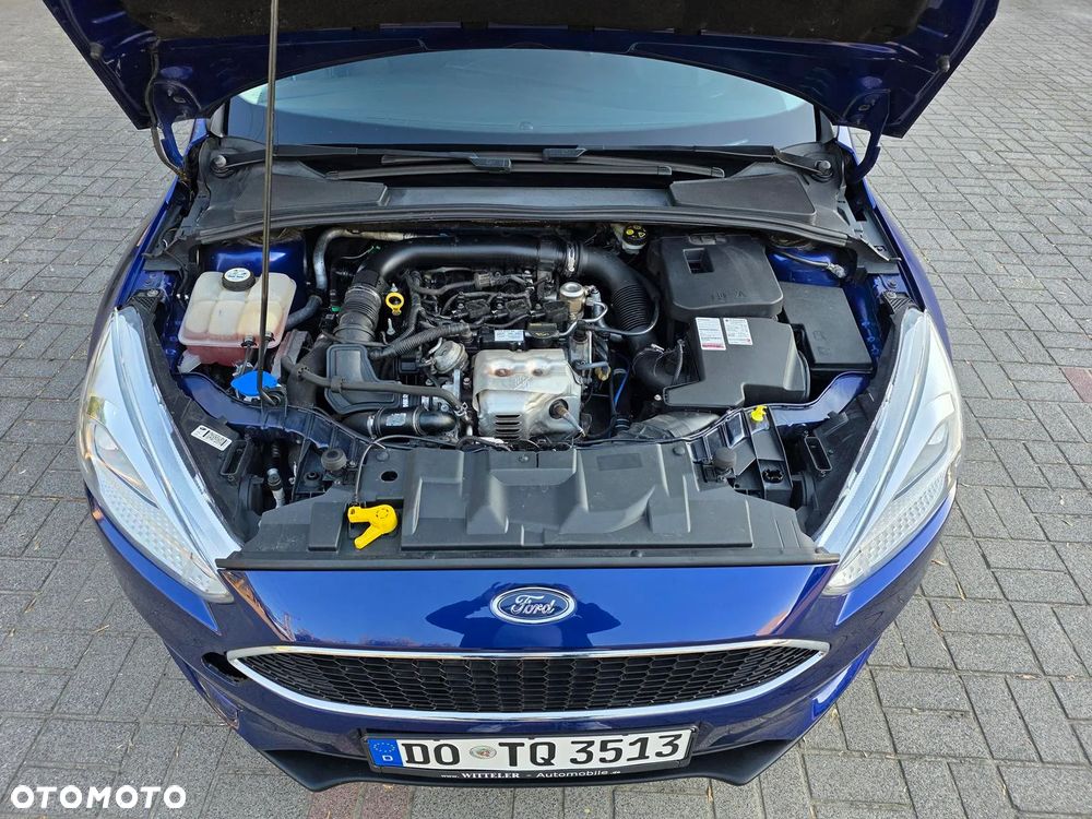 Ford Focus 1.0 EcoBoost Trend - 33