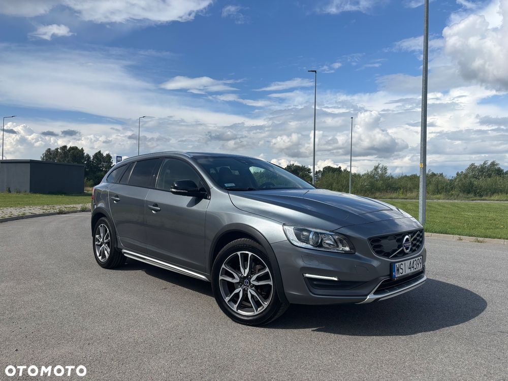 Volvo V60 Cross Country D3 Drive-E Kinetic - 2