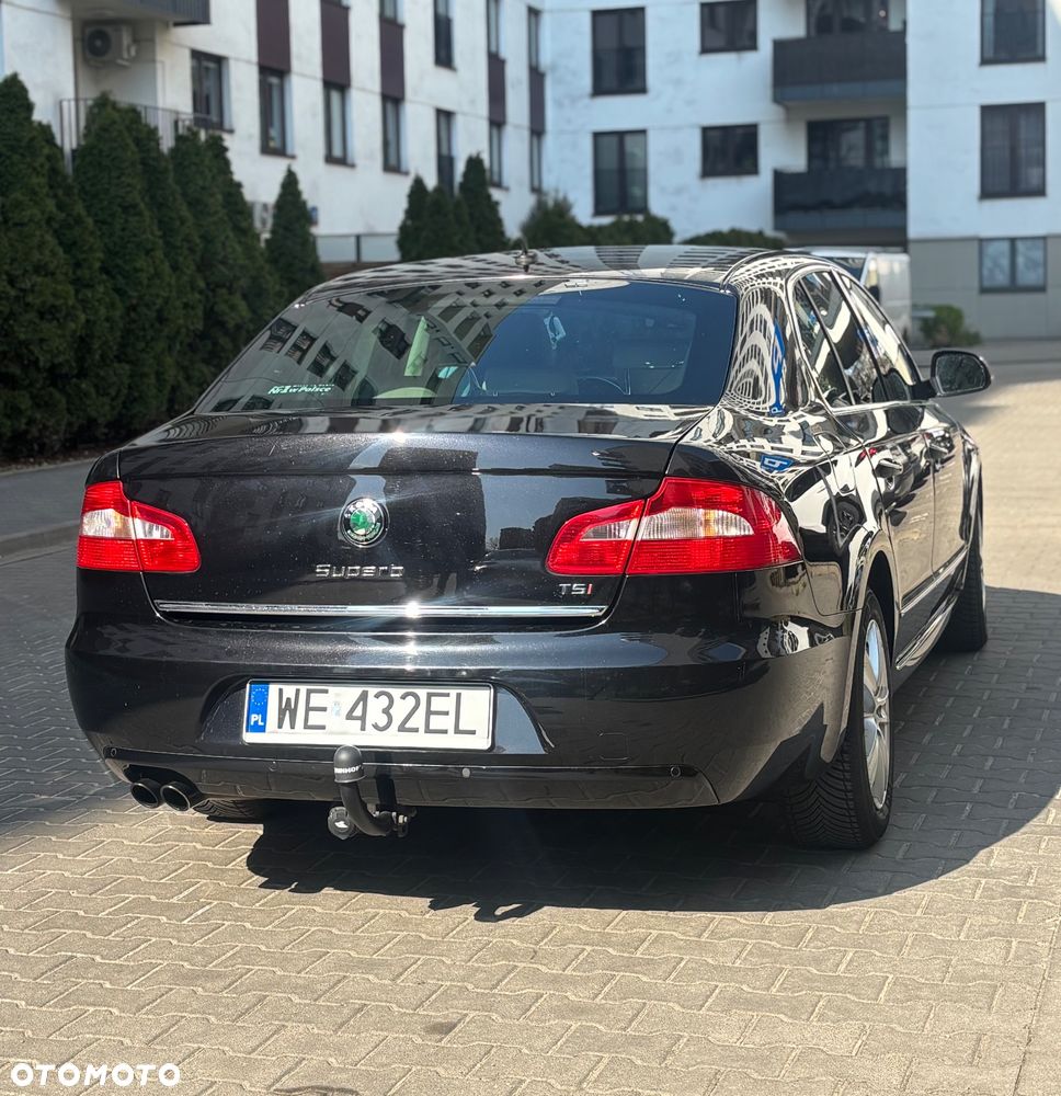 Skoda Superb 1.8 TSI Elegance DSG - 19