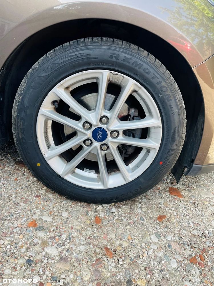 Ford Focus 1.6 SYNC Edition - 38