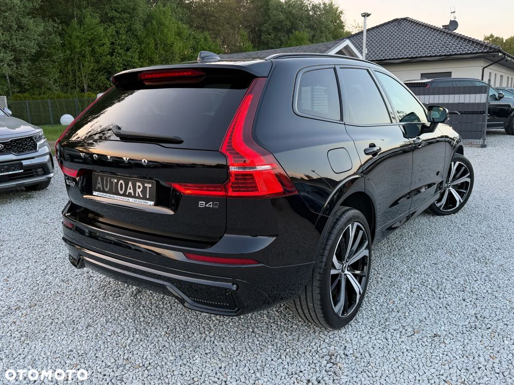 Volvo XC 60 B4 D AWD Ultimate Dark - 16