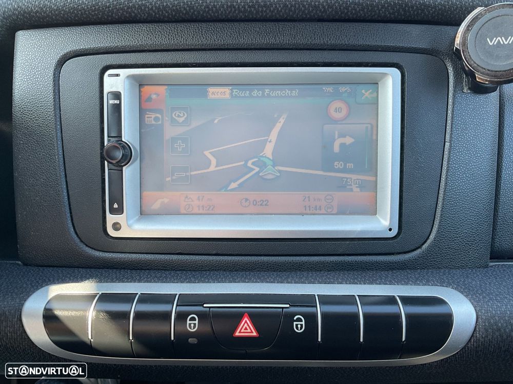 Smart ForTwo Coupé 1.0 mhd Passion 71 Softouch - 26