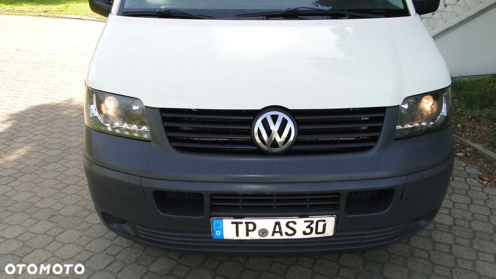 Volkswagen Transporter Caravelle Kurz (7.Si.) - 5