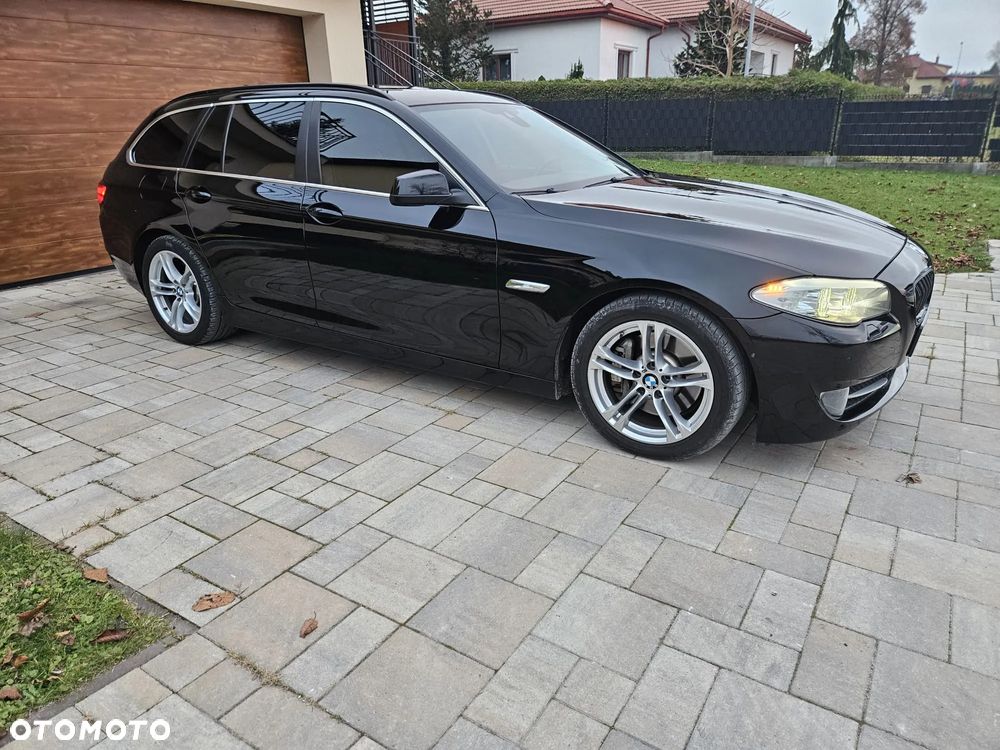 BMW Seria 5 530d Touring - 6