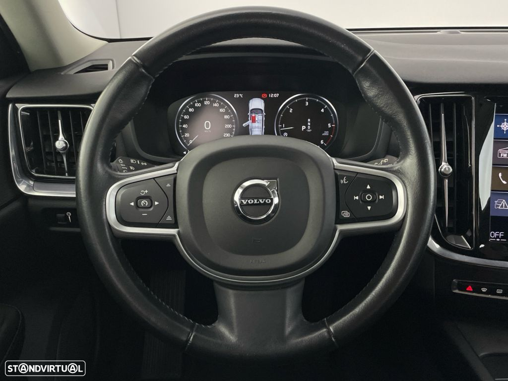 Volvo V60 2.0 B4 Momentum Core - 14