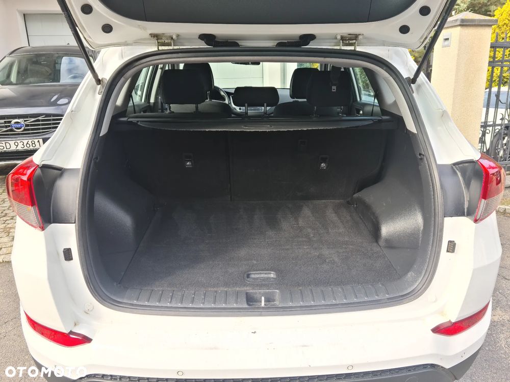 Hyundai Tucson blue 1.7 CRDi 2WD Style - 35