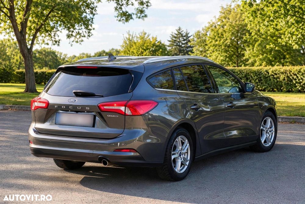 Ford Focus 1.0 EcoBoost Titanium - 3