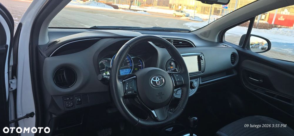 Toyota Yaris 1.5 VVT-i Lounge - 18