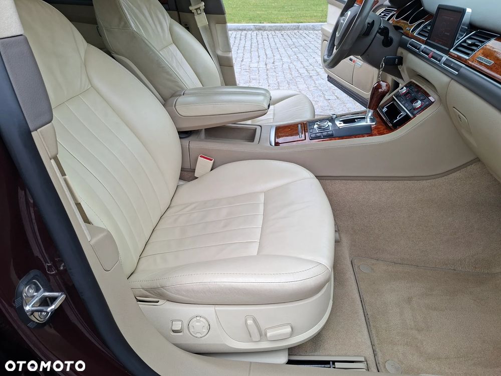 Audi A8 4.2 Quattro Langversion - 10