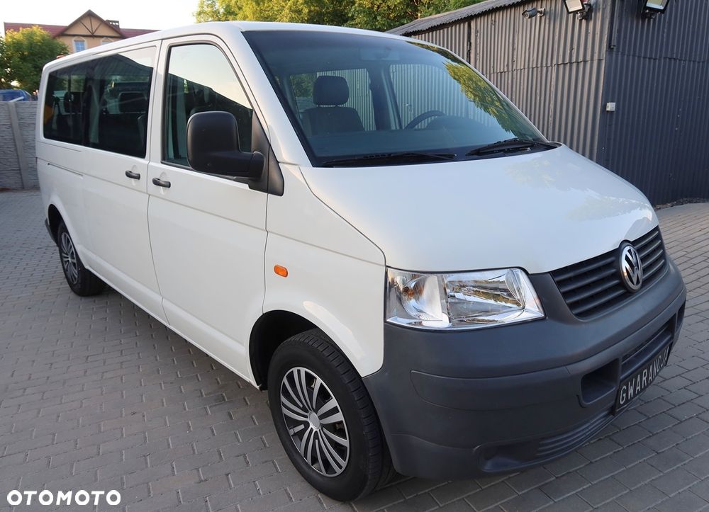 Volkswagen Transporter - 1