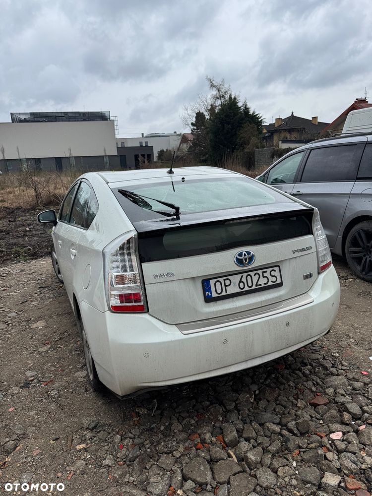 Toyota Prius - 3