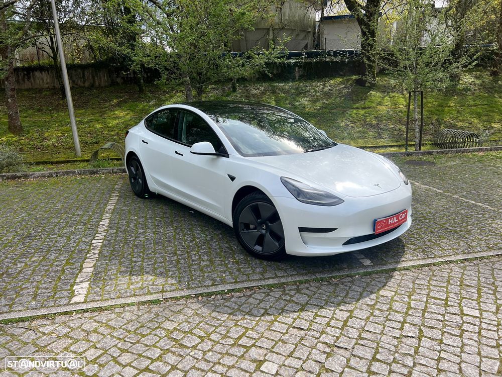 Tesla Model 3 Standard Range Plus RWD - 3