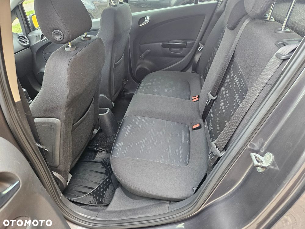 Opel Corsa 1.2 16V Essentia - 13