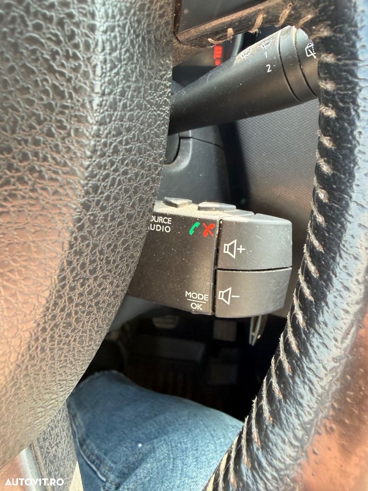 Dacia Duster dCi 110 FAP 4x4 Prestige - 11