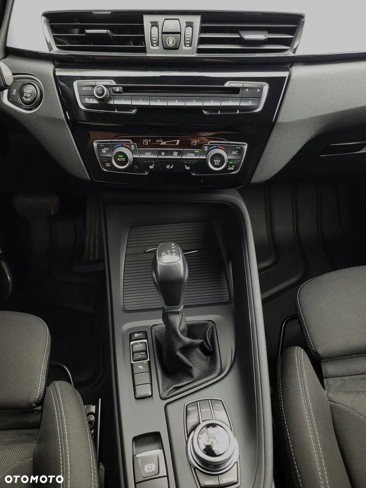 BMW X1 sDrive18i - 17