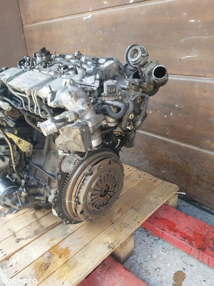 TOYOTA Avensis T25 Corolla Verso E12 Silnik kompletny 2,0 D4D 116KM 1CD - 2