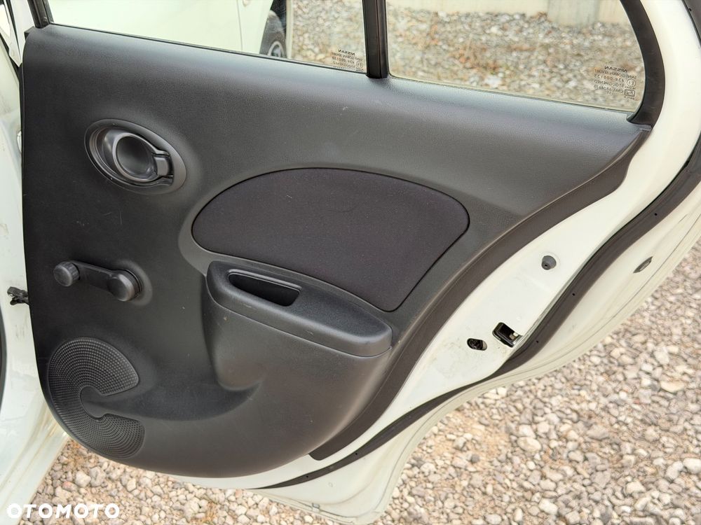 Nissan Micra 1.2 Bild der Frau - 32