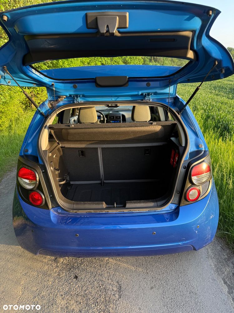Chevrolet Aveo - 13