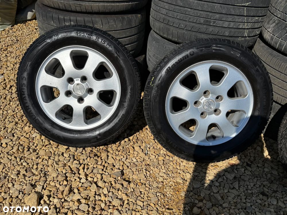 Felgi aluminowie z oponami zimowymi r.15 5x112 - 2
