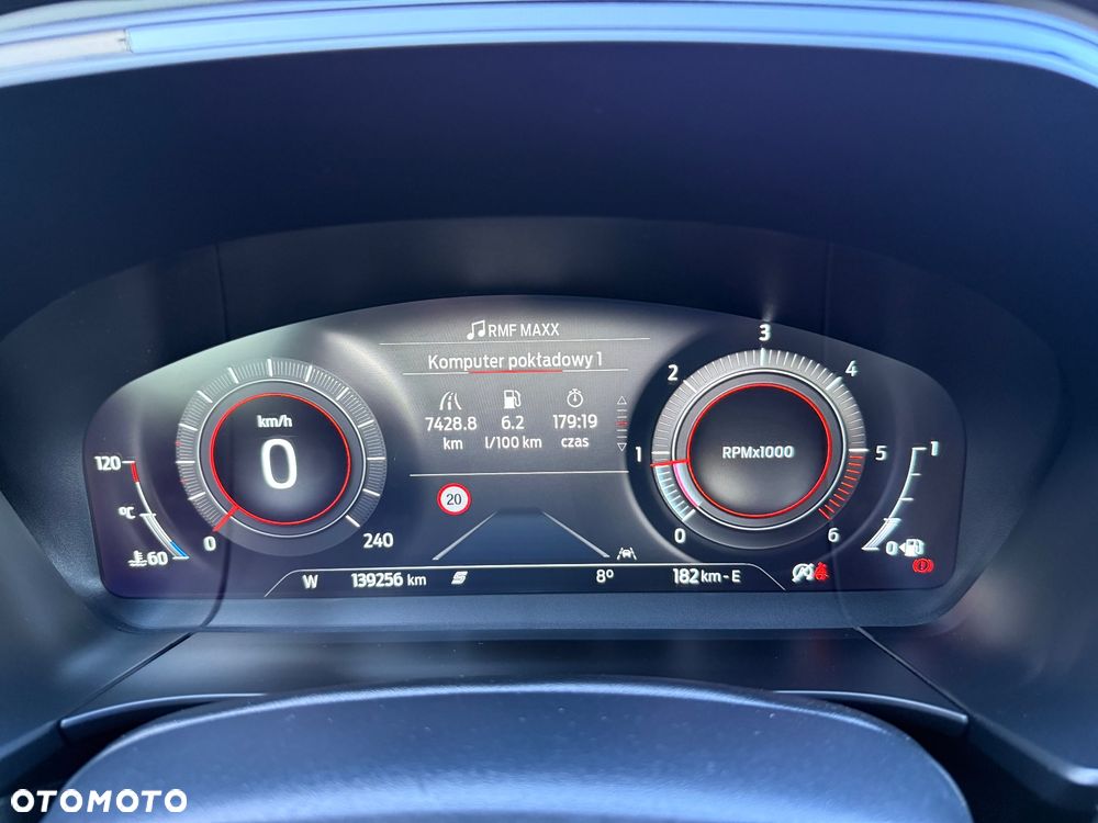 Ford Kuga 2.0 EcoBlue Hybrid ST-LINE X - 25