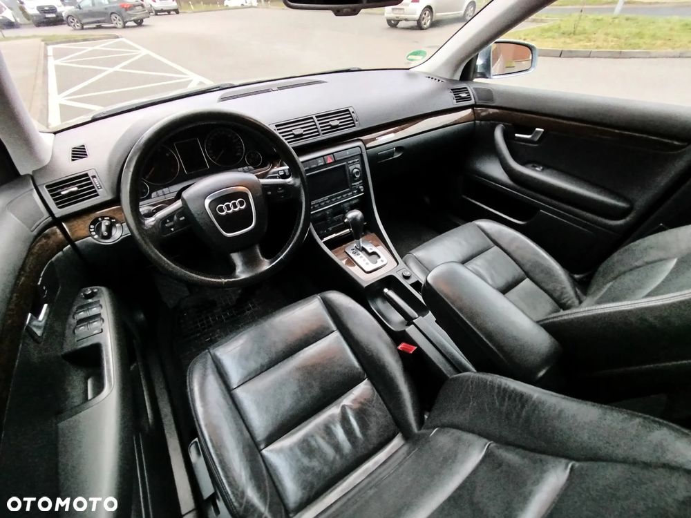 Audi A4 Avant 3.2 FSI Quattro Tiptr - 24