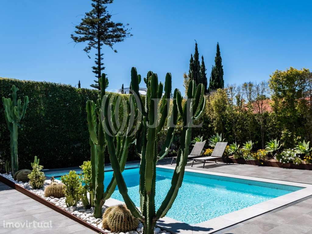 Moradia T5+2 com jardim e piscina no Estoril em Cascais - Grande imagem: 3/56