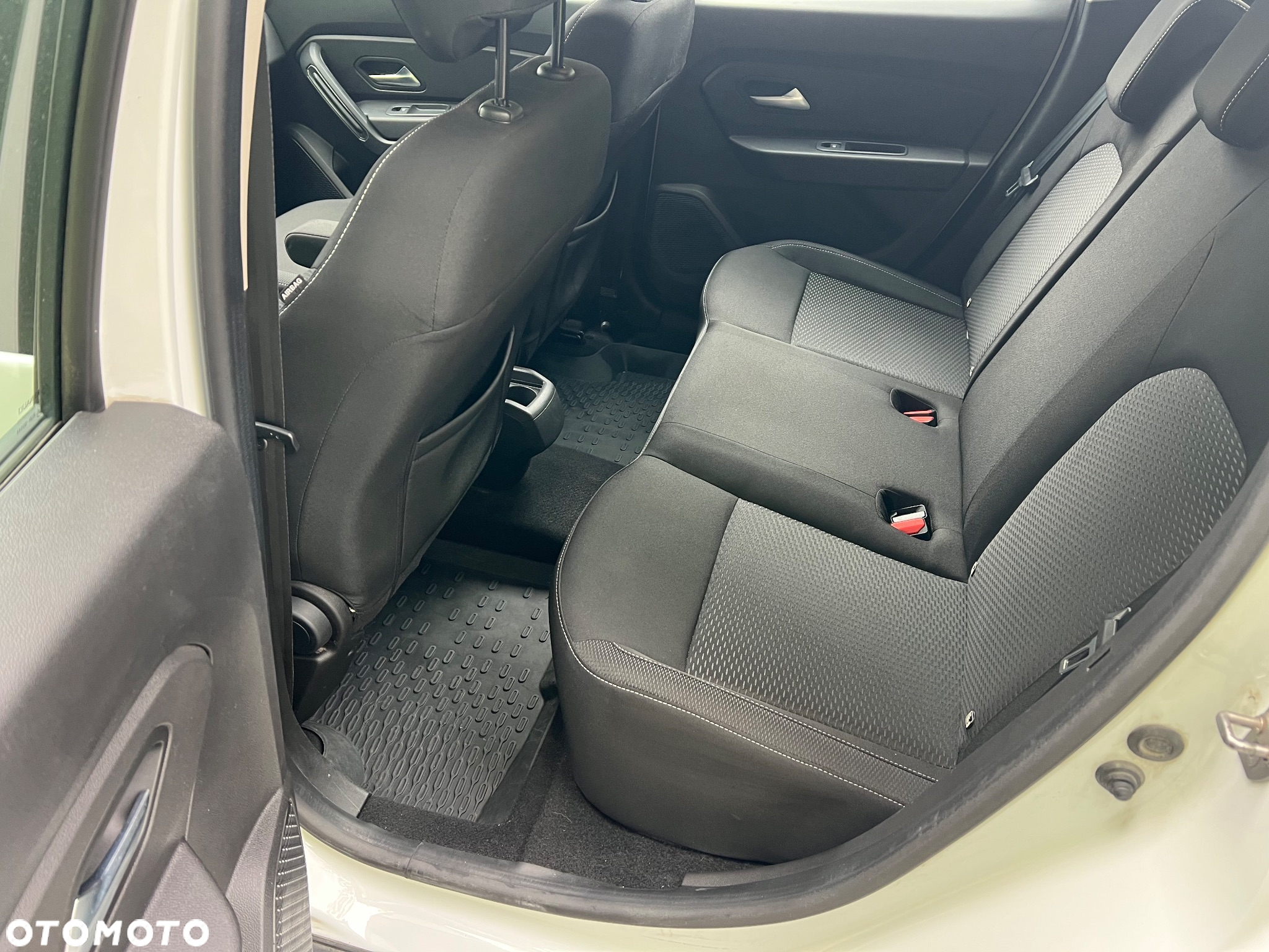 Dacia Duster 1.5 Blue dCi Comfort 4WD - 16