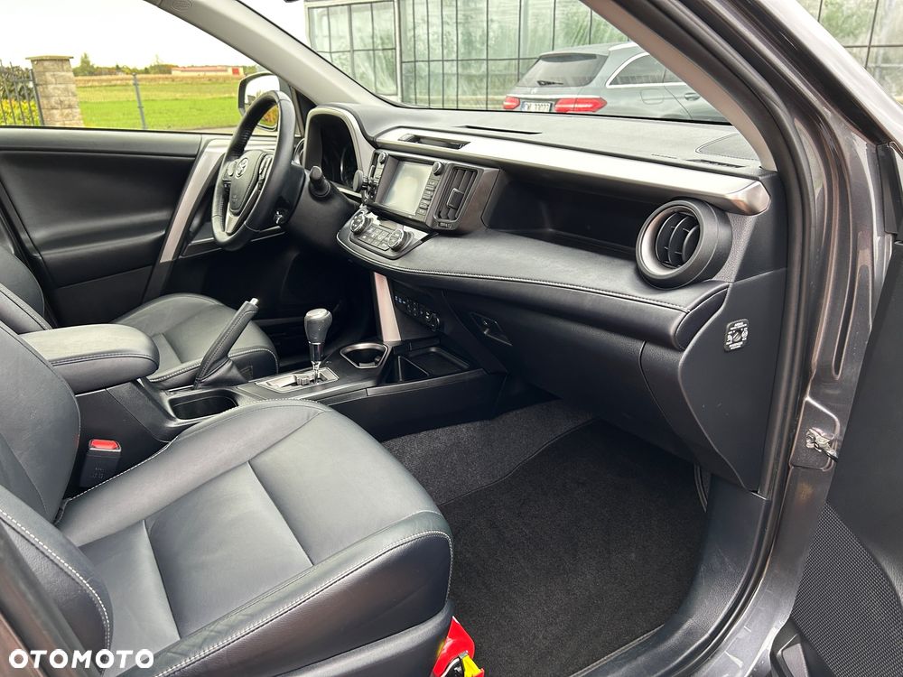 Toyota RAV4 2.5 4x4 Hybrid Executive - 29