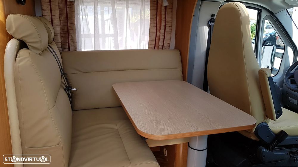 Burstner Nexxo T 687 Cama Central - 8