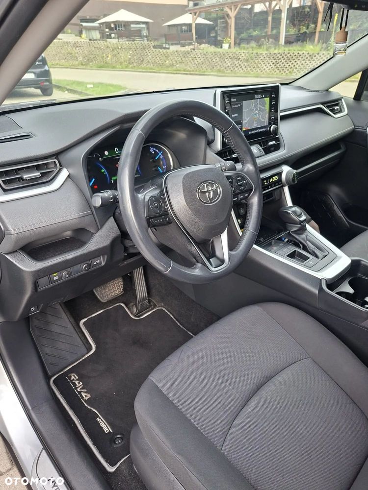 Toyota RAV4 - 5