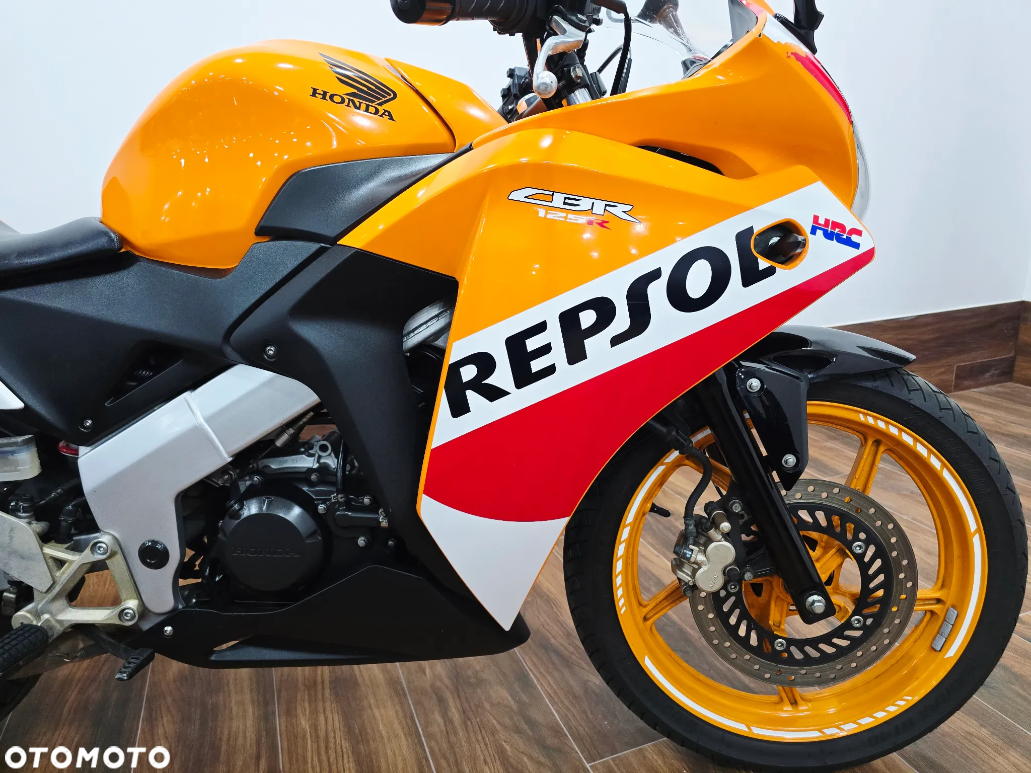 Honda CBR - 28