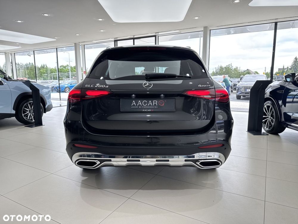 Mercedes-Benz GLC 200 d mHEV 4-Matic AMG Line - 4